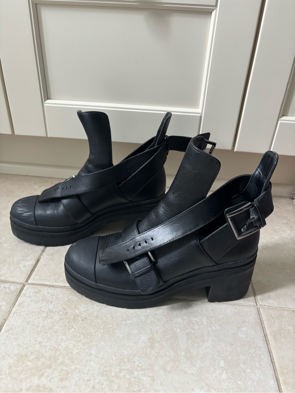 Michael Kors Leather Strapped Platform Heeled Boots